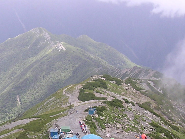 小太郎尾根 中央奥小太郎山 前肩ノ小屋