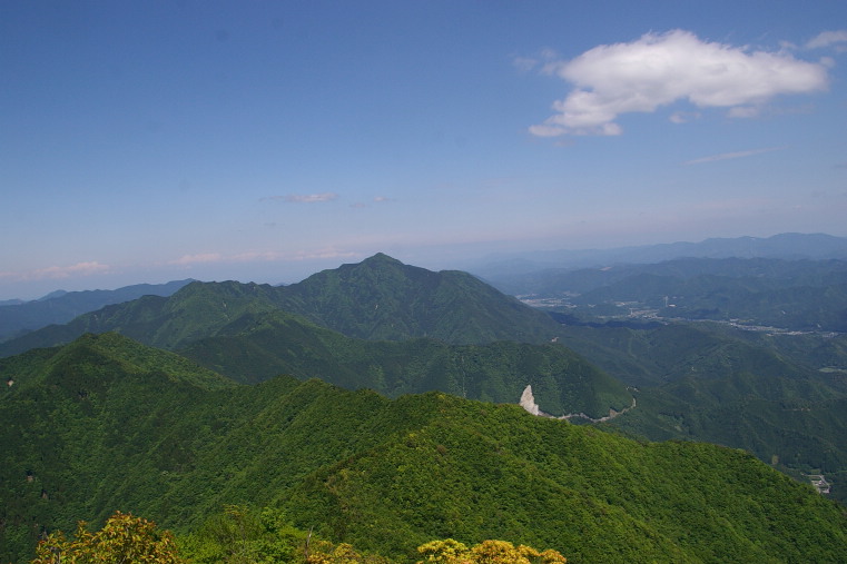 縦走尾根と局ガ岳